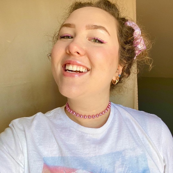 Meet your Posher, Lori - Picture 1 of 1